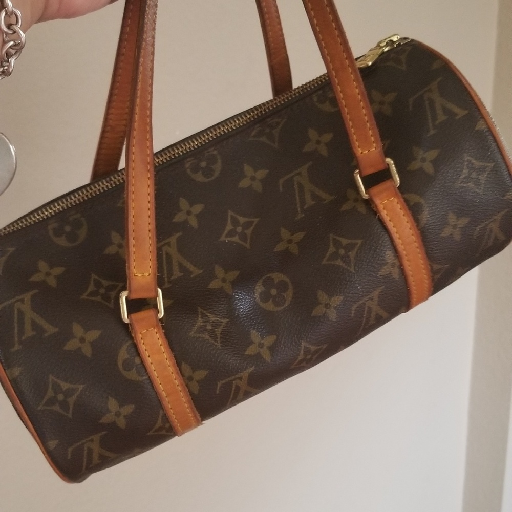 *SALE* Louis Vuitton papillon 26